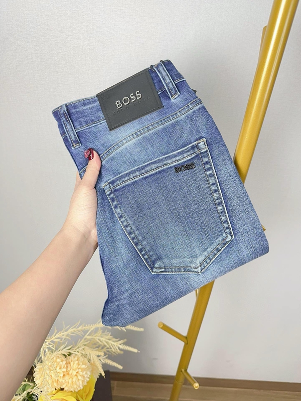 ブランドジーンズ正面デザイン